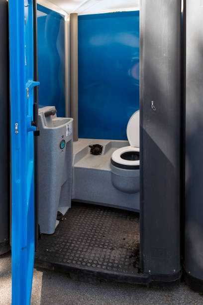 Best Portable restroom trailer rental  in Eagle Grove, IA